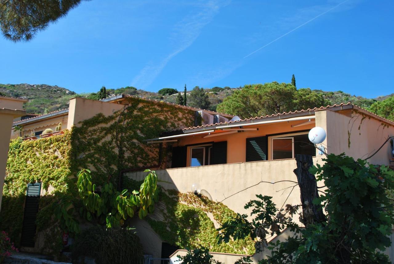 Grotta Azzurra Apartment - Cavoli - Terrazza Vista Mare, Clima E Parcheggio San Piero in Campo  ภายนอก รูปภาพ
