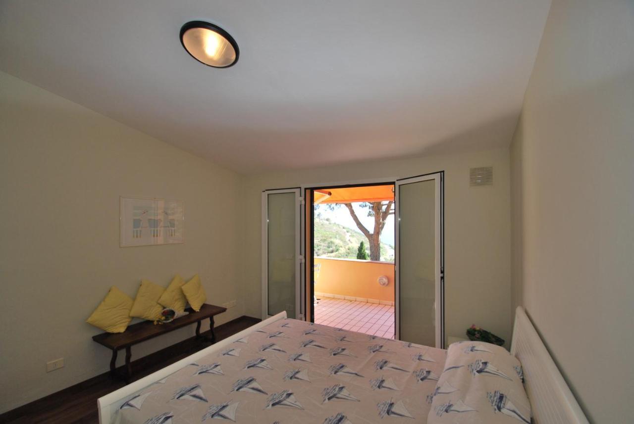 Grotta Azzurra Apartment - Cavoli - Terrazza Vista Mare, Clima E Parcheggio San Piero in Campo  ภายนอก รูปภาพ