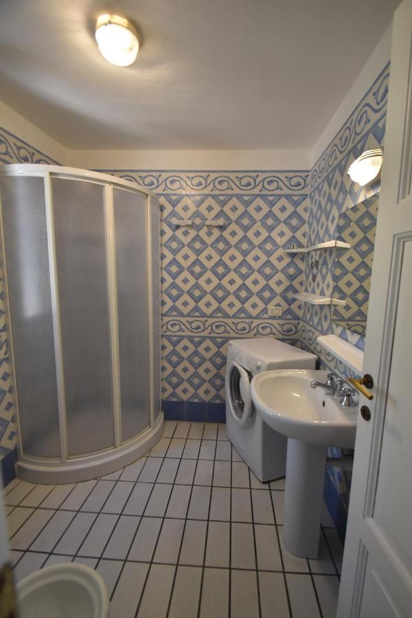 Grotta Azzurra Apartment - Cavoli - Terrazza Vista Mare, Clima E Parcheggio San Piero in Campo  ภายนอก รูปภาพ
