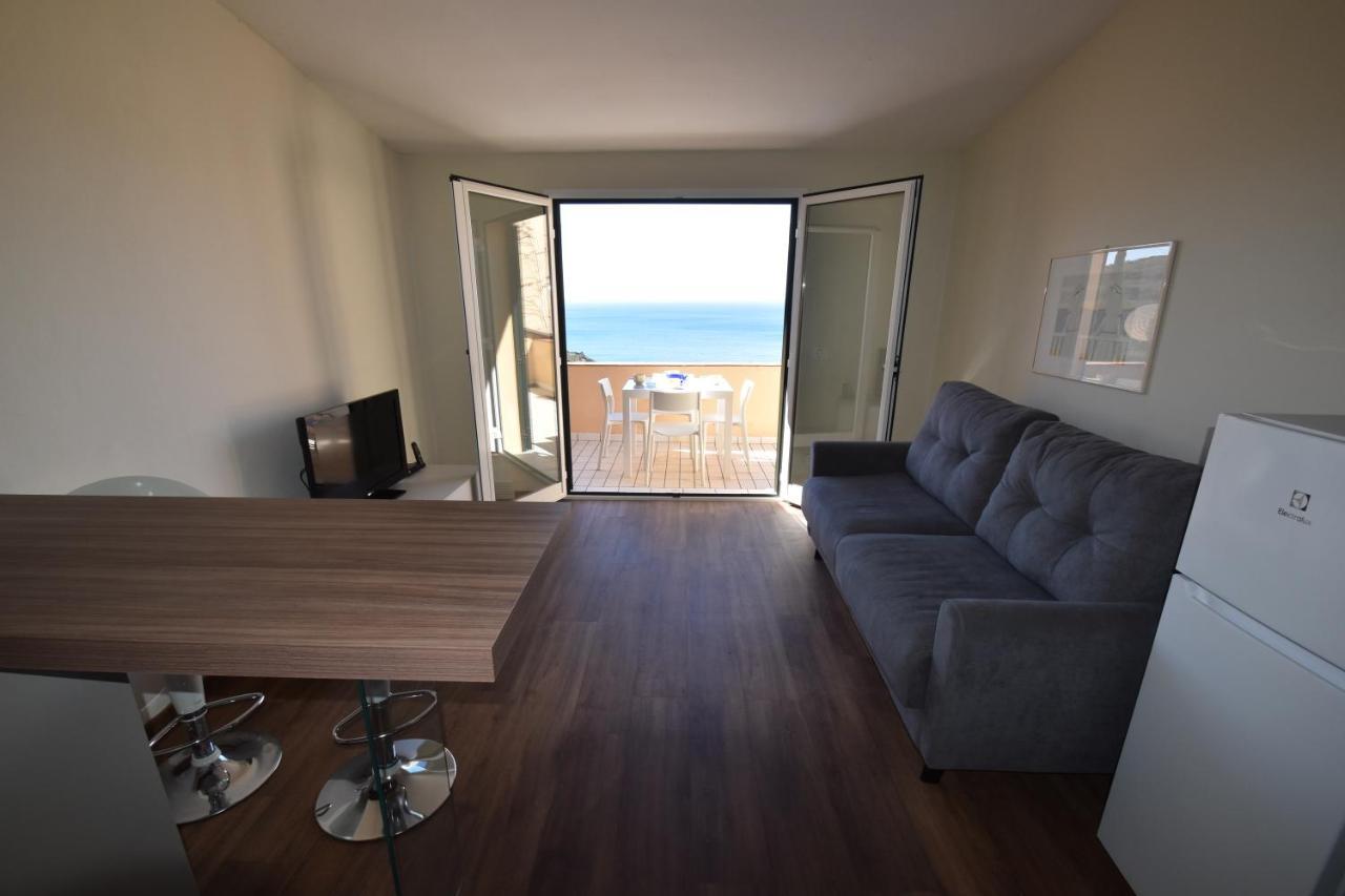 Grotta Azzurra Apartment - Cavoli - Terrazza Vista Mare, Clima E Parcheggio San Piero in Campo  ภายนอก รูปภาพ